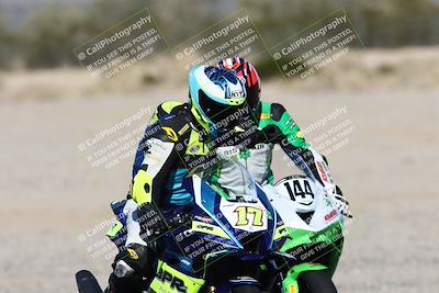 media/Dec-06-2025-CVMA (Sat) [[4a896cc04c]]/Race 4-Formula Middleweight/